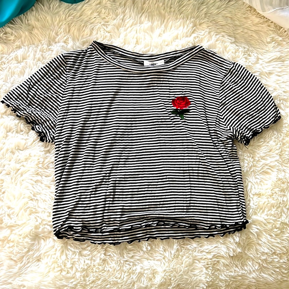 Medium crop top